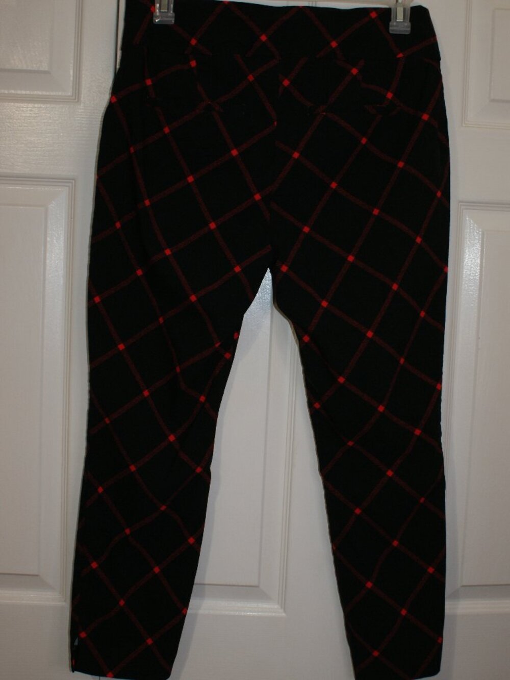 New York and Company Black with Red squares Ankle Pants - size XL - Picture 3 of 9